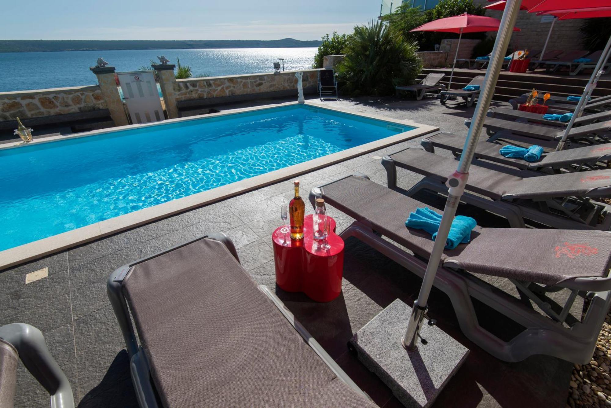 Design-Beachresort Maslenica Bagian luar foto