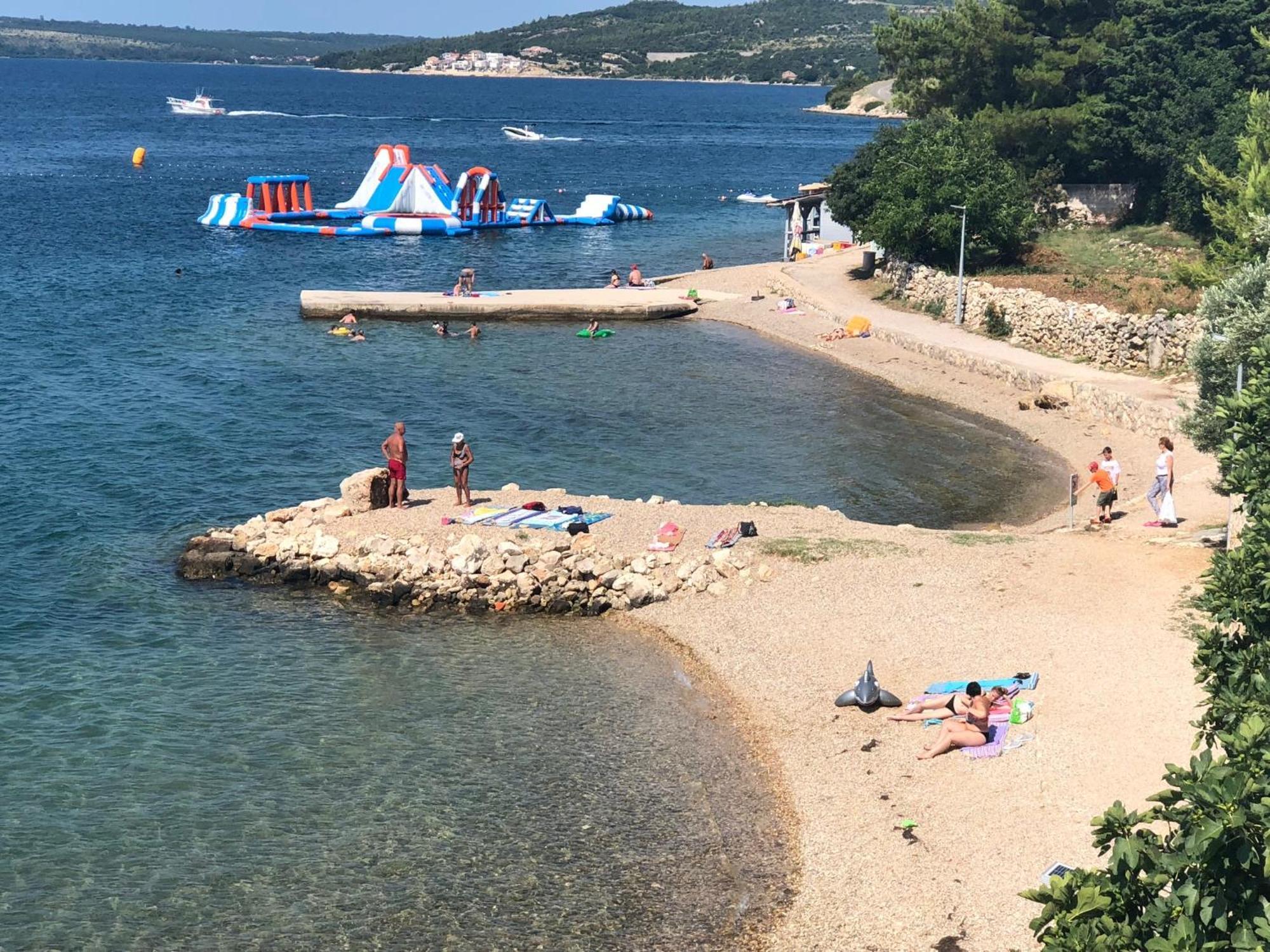 Design-Beachresort Maslenica Bagian luar foto